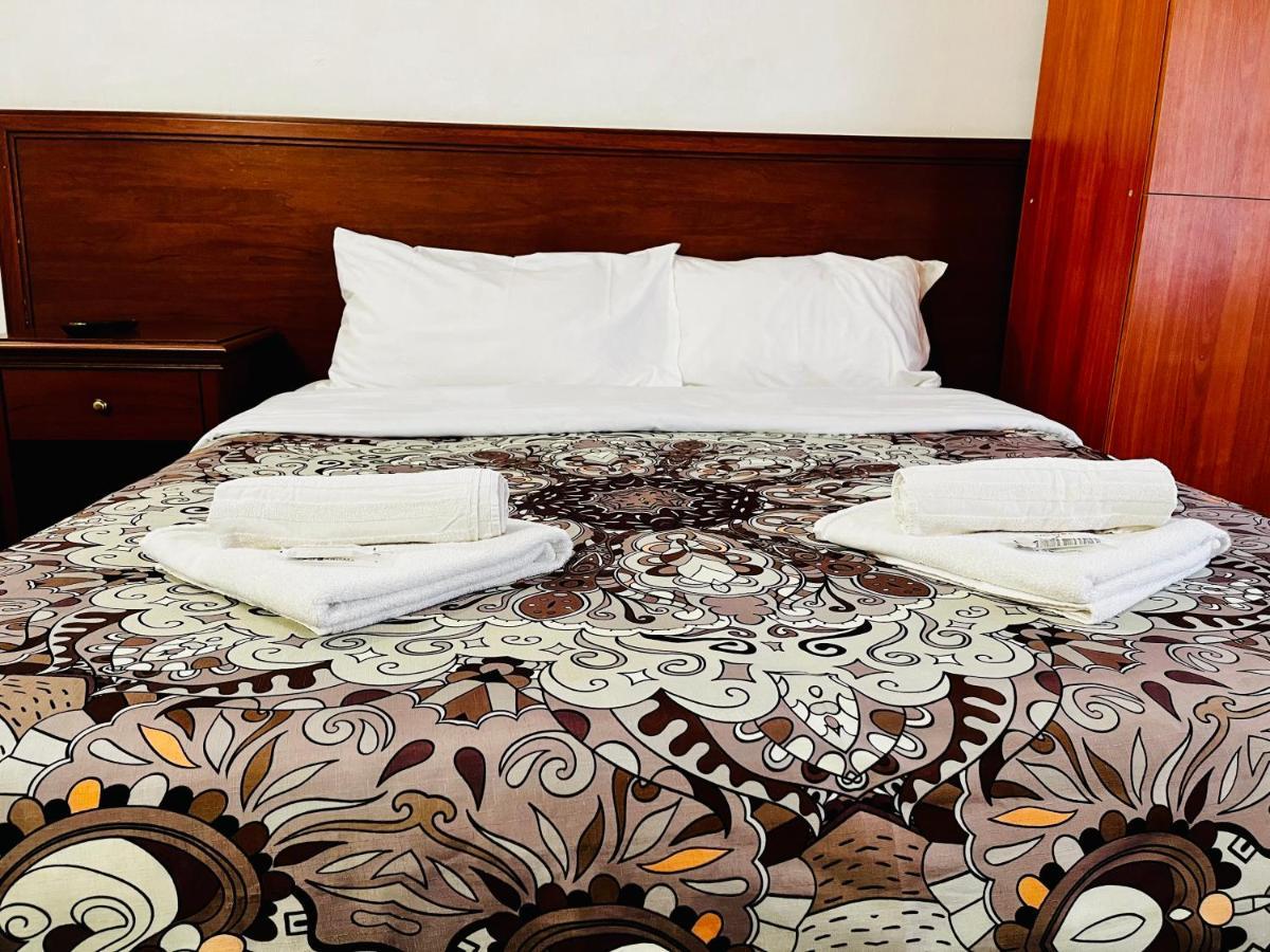 Holiday Rome Guesthouse Bagian luar foto