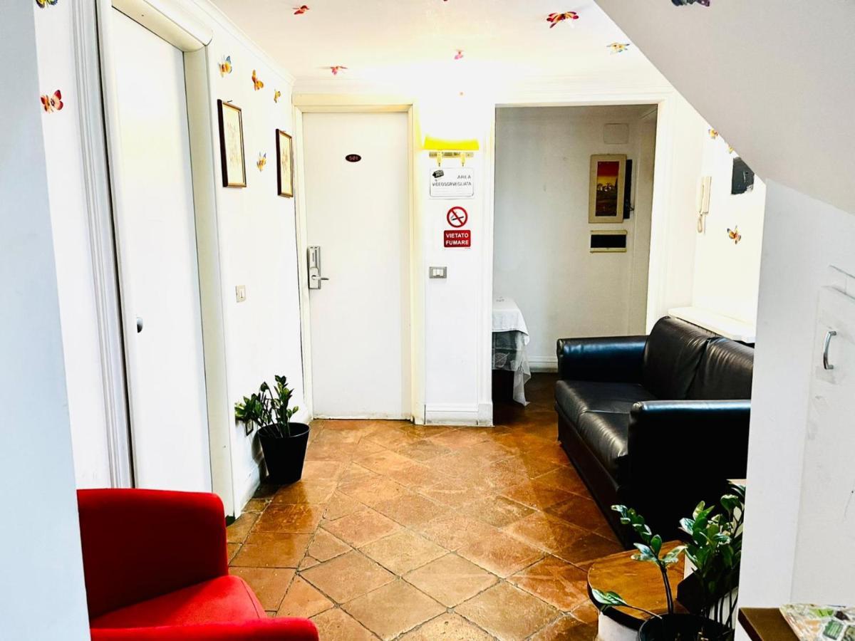 Holiday Rome Guesthouse Bagian luar foto