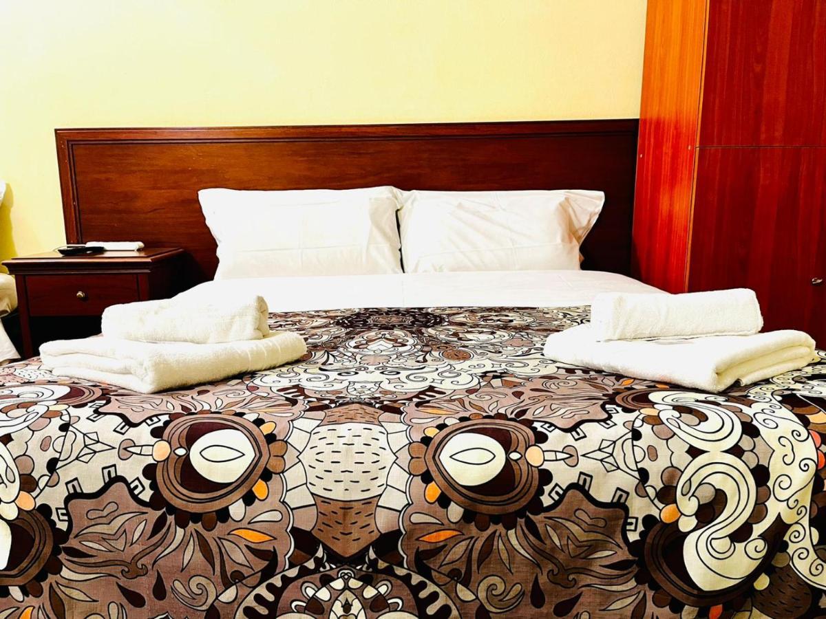 Holiday Rome Guesthouse Bagian luar foto